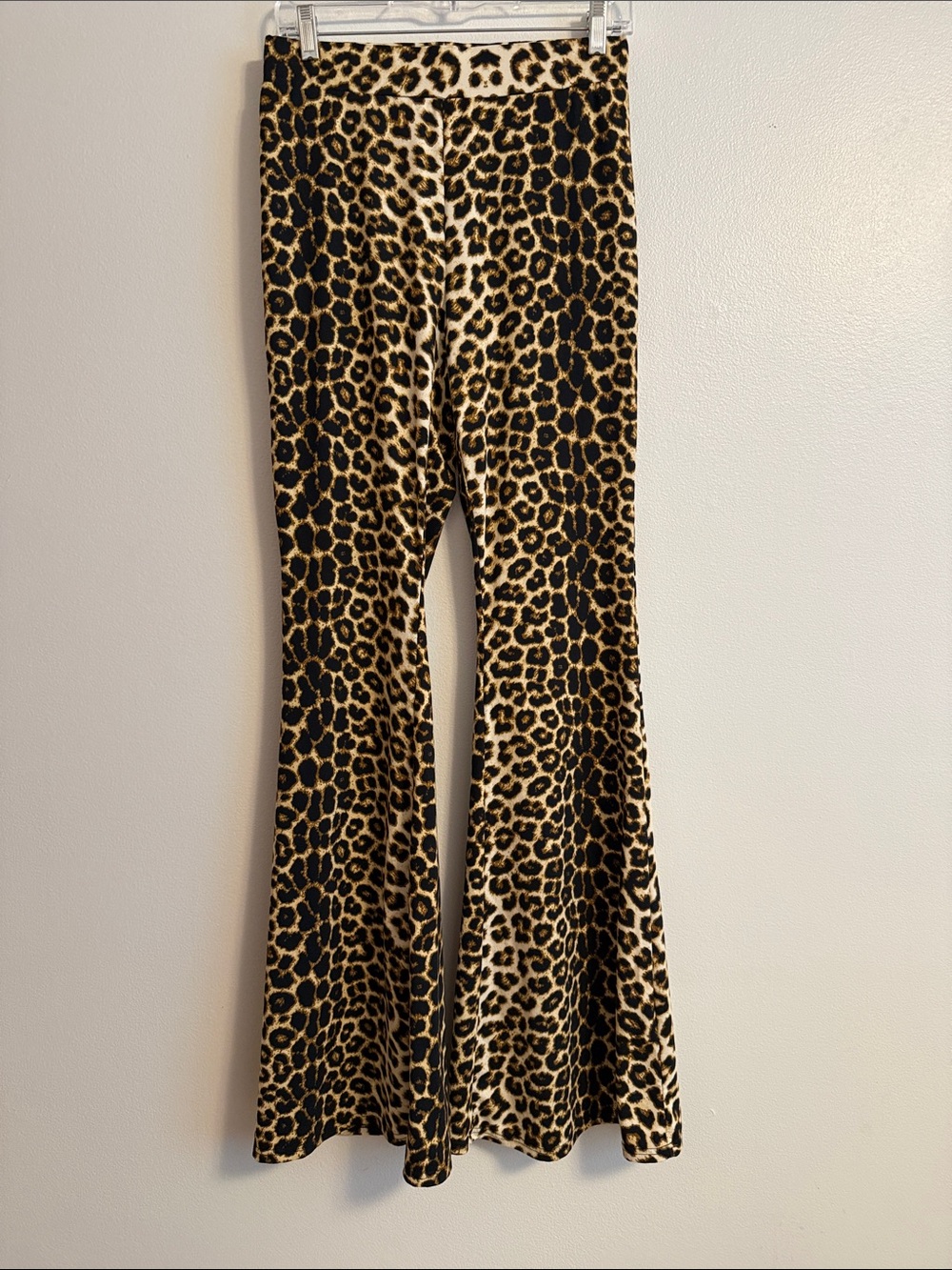 Women’s Leopard Flare Leggings - Black & Tan